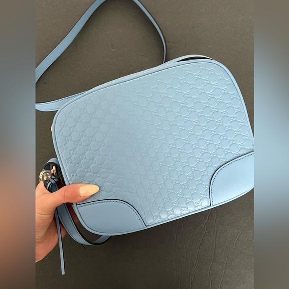 Gucci Microguccissima Bree Crossbody - Picture 15 of 16